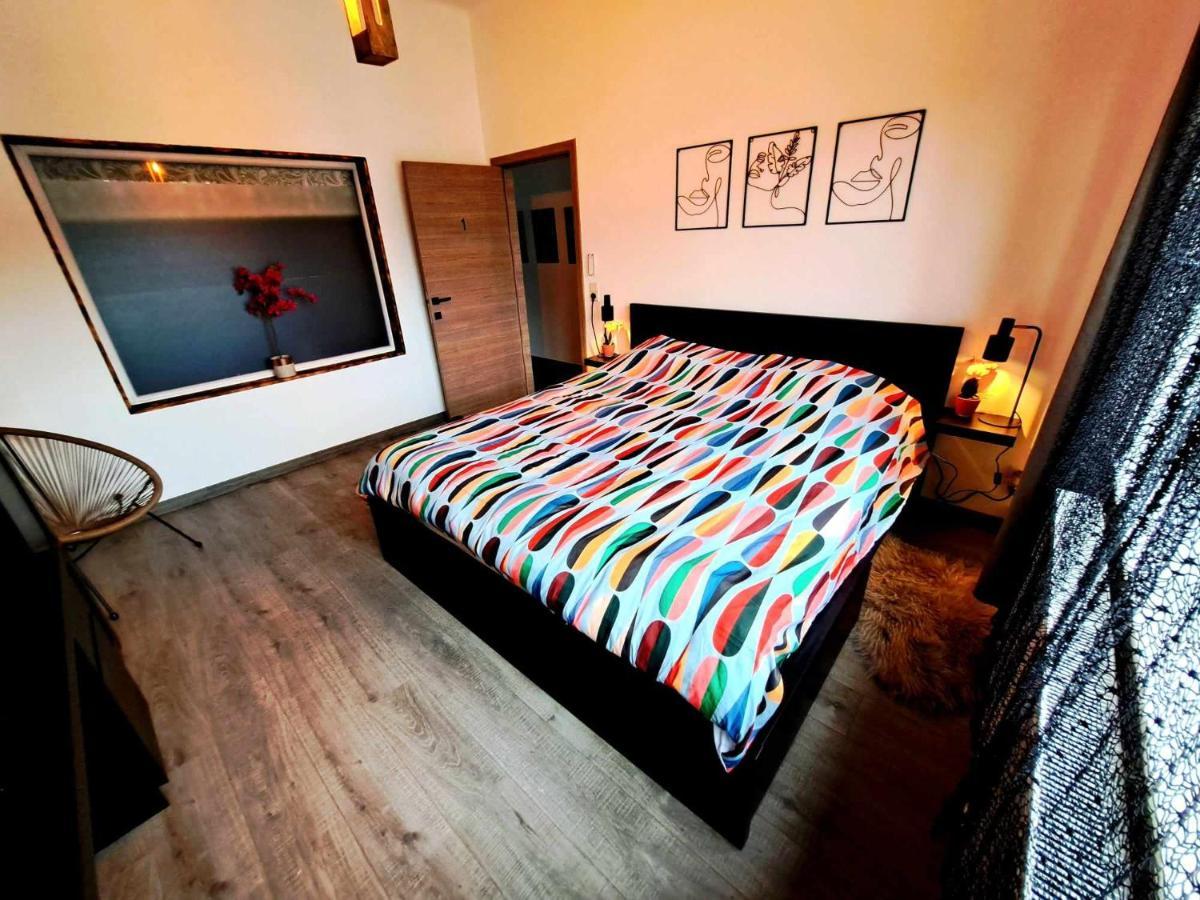Petite Chambre Dans Une Jolie Colocation Lieja Exterior foto