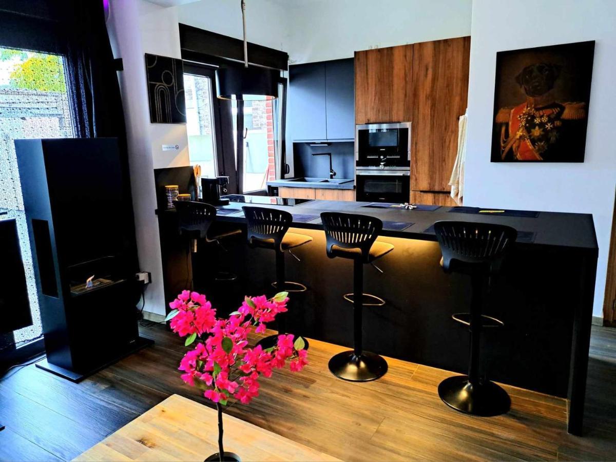 Petite Chambre Dans Une Jolie Colocation Lieja Exterior foto